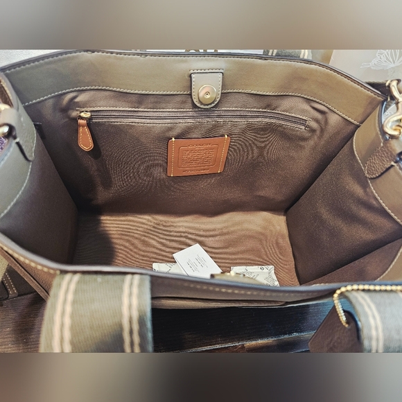 Coach Brown Leather Tote with Logo Straps - Picture 10 of 11